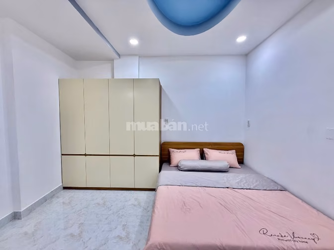 Chính chủ bán nhà Quang trung 4 phòng ngủ (có phòng ở tầng trệt)