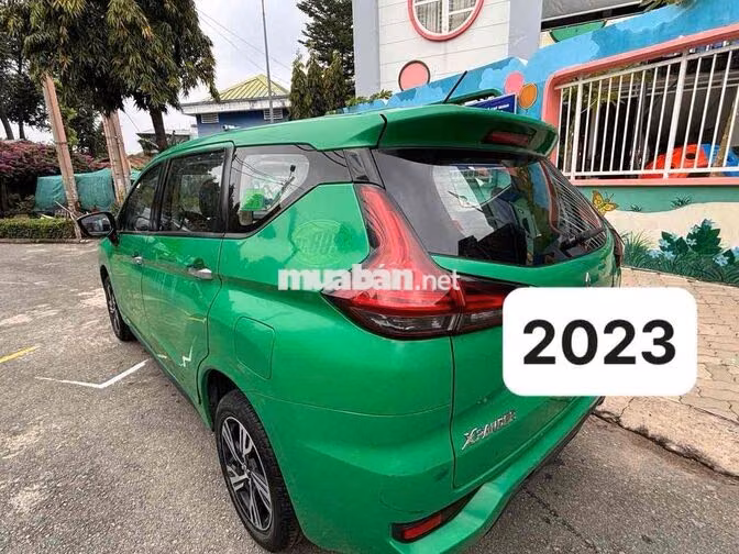 Mitsubishi Xpander 2023 Số sàn Xanh lá