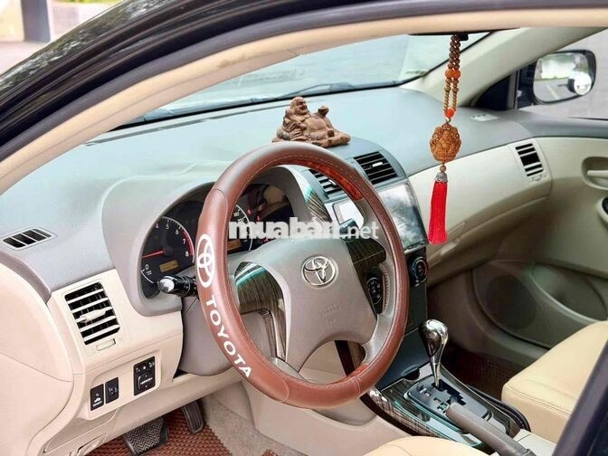 Toyota Altis Tự động màu Đen