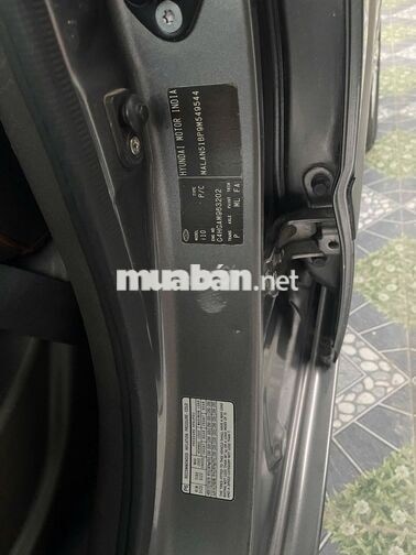 Hyundai i10 Số tự động 5 chỗ Nhập Ấn Độ còn tốt
