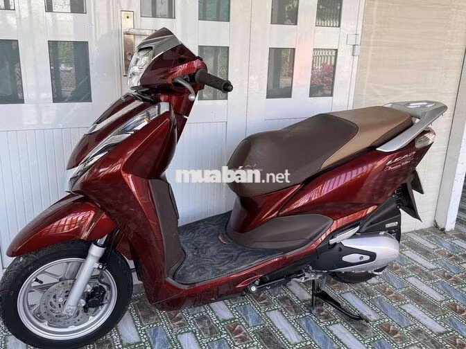 Honda Lead 2025 CBS 8000 km Đỏ