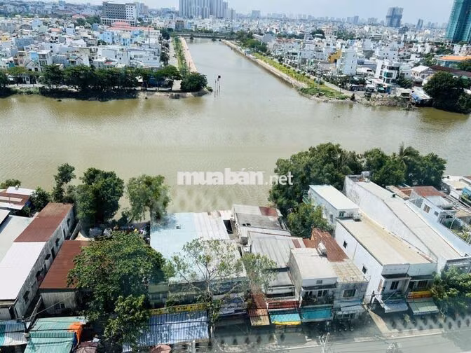 Chính chủ gửi bán Green River Dt65m2/2Pn 2WC giá 2ty820 view sông Q8