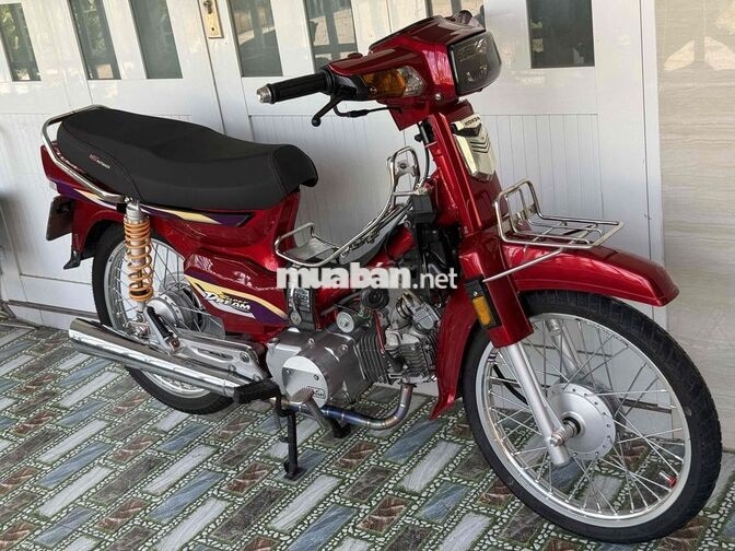 Honda Dream Đỏ Xe số