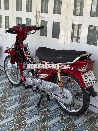 Honda Dream Đỏ Xe số
