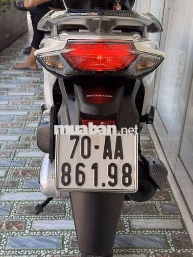 Honda Vision 2026 Trắng, Đen 460 km