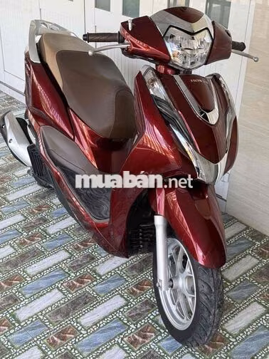 Honda Lead 2025 CBS 8000 km Đỏ