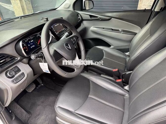 Fadil 2022 Plus Trắng 60000 km full hãng