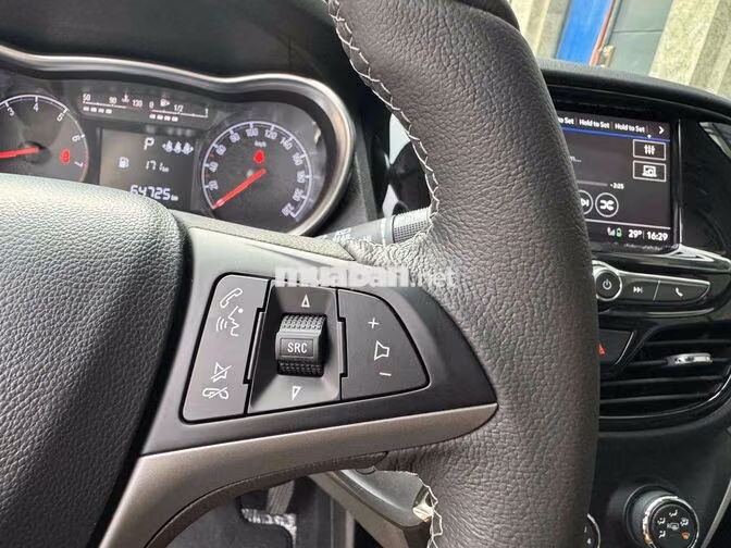 Fadil 2022 Plus Trắng 60000 km full hãng