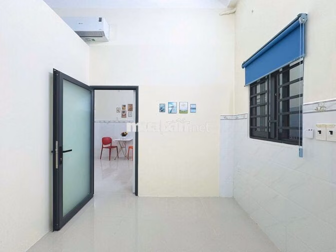CĂN HỘ 2 PHÒNG NGỦ - 1 PHÒNG KHÁCH - FREE XE - GẦN ĐH CÔNG NGHIỆP