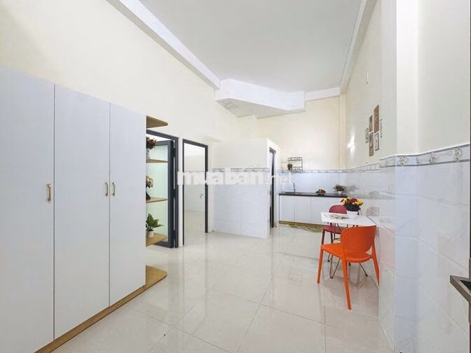 CĂN HỘ 2 PHÒNG NGỦ - 1 PHÒNG KHÁCH - FREE XE - GẦN ĐH CÔNG NGHIỆP