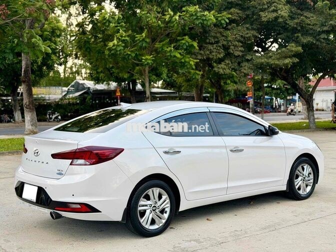 Hyundai Elantra 1.6AT 2021 Trắng