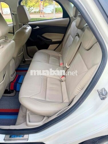 Ford Focus 1.5AT Titanium 2018 Trắng Tự động