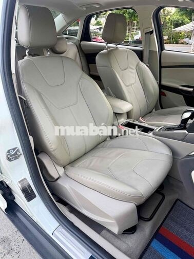 Ford Focus 1.5AT Titanium 2018 Trắng Tự động