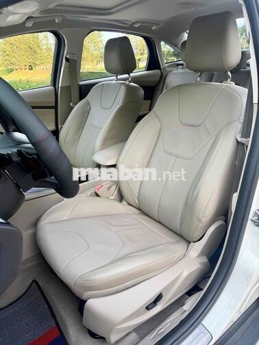 Ford Focus 1.5AT Titanium 2018 Trắng Tự động