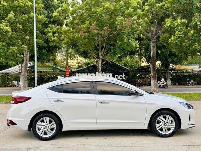 Hyundai Elantra 1.6AT 2021 Trắng