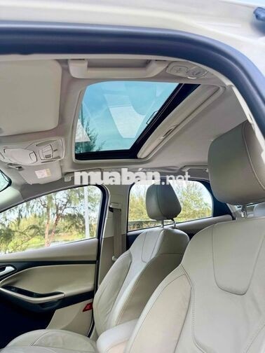 Ford Focus 1.5AT Titanium 2018 Trắng Tự động