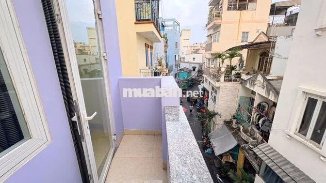 CHÍNH CHỦ CHO THUÊ STUDIO NGAY HOÀNG SA- QUẬN 3, BAN CÔNG THOÁNG 