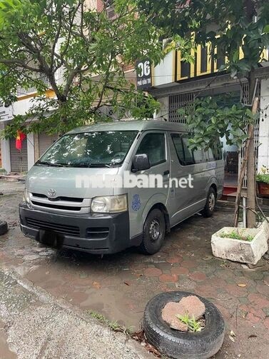 Xe khách Toyota Hiace Bạc