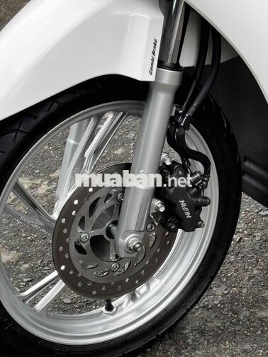 Honda SH 125i 2022 màu trắng ( có góp nợ 6 )