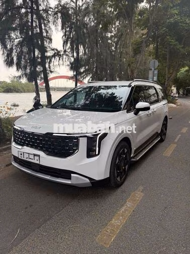 Kia Carnival 2025 Trắng Luxury