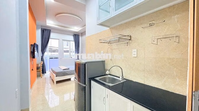 CHÍNH CHỦ CHO THUÊ STUDIO NGAY HOÀNG SA- QUẬN 3, BAN CÔNG THOÁNG 