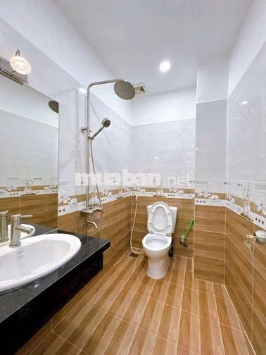 cho thuê nhà đg.bùi hữa nghĩa.p1.bình thạnh