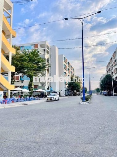 Becamex Định Hòa. Thanh toán nhận nhà 80 triệu. Còn 370 triệu cho góp