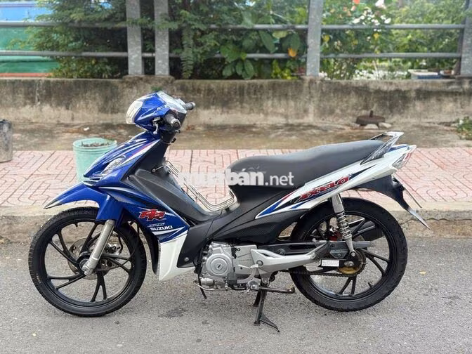 Suzuki Axelo 2014 Xanh trắng