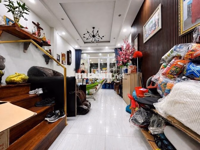 GIẢM LỔ 700 TRIỆU SIÊU VIP SÁT GÒ VẤP , HXH 1 TRỤC - 4 TẦNG