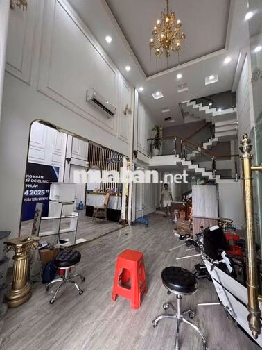 Cho Thuê Nhà DT 8x16m 1Trệt 1Lửng 3Lầu Cho Cải Tạo CHDV Làm Khách Sạn
