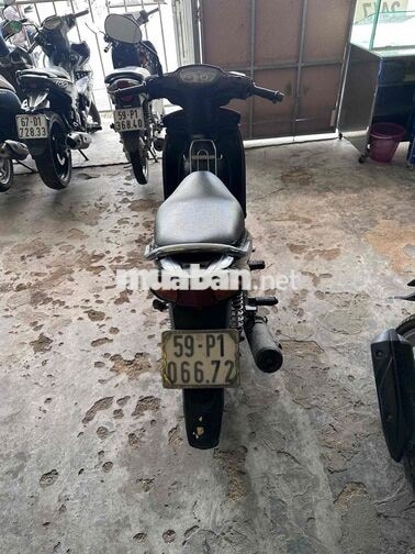 Taurus 2011 biển số thành phố