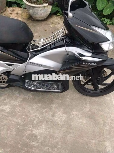 nhà bán Honda Air Blade FI Đen bạc zin đẹp