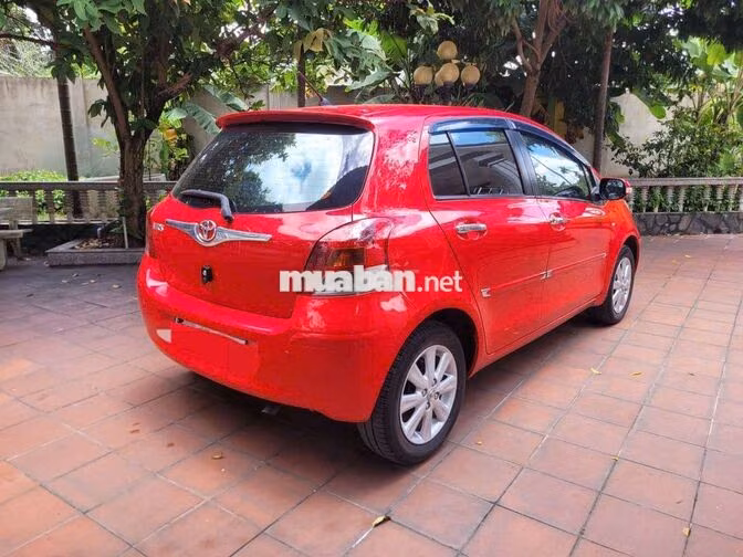 Toyota Yaris 2011