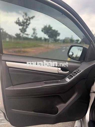 Isuzu Mu X 2016 3.0 AT - 12345 km