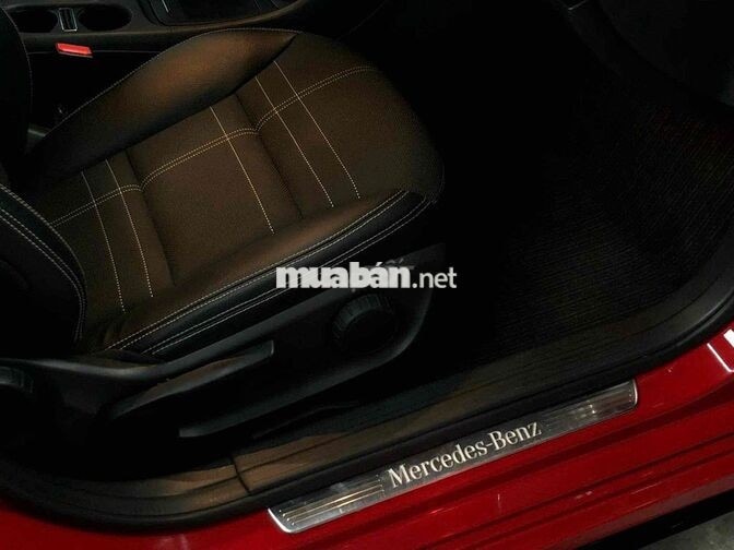Mercedes-Benz A200 Hatchback Đỏ 5 chỗ