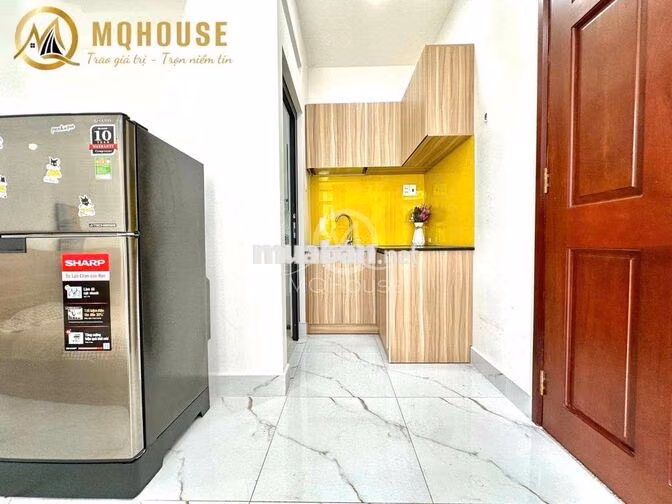 STUDIO BAN CÔNG FULL NỘI THẤT NGAY NHÀ GA T3 QUẬN TÂN BÌNH