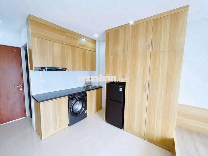 Siêu Hot CCMN 30m2  Full đồ xịn sò. ban công, máy giặt tại Hoàng Mai