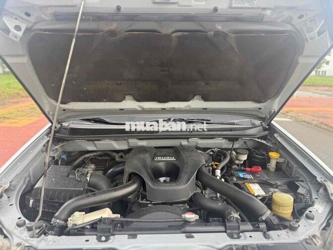 Isuzu Mu X 2016 3.0 AT - 12345 km