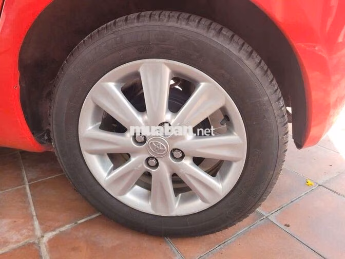 Toyota Yaris 2011