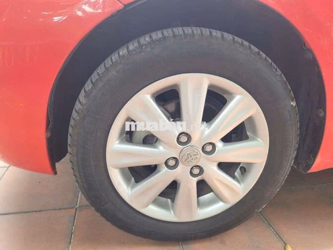 Toyota Yaris 2011