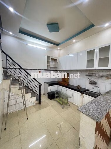 Cho thuê nhà Nguyễn Thượng Hiền 4.5x8m 2Pn giá 11 triệu