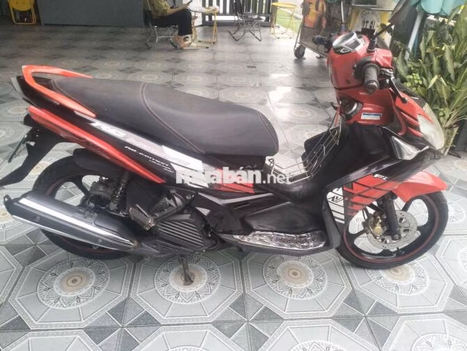 Yamaha No5 Đỏ đen