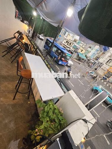 cho thuê lầu 1, có ban công 2 mặt tiền bao điện nước