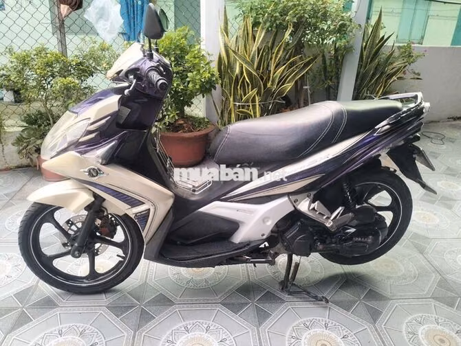 Xe tay ga Yamaha No5 Tím, Vàng kem