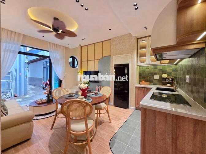 293 ✨ 🏡 CHO THUÊ NHÀ KIỆT RỘNG PHẠM VĂN NGHỊ – P. THẠC GIÁN