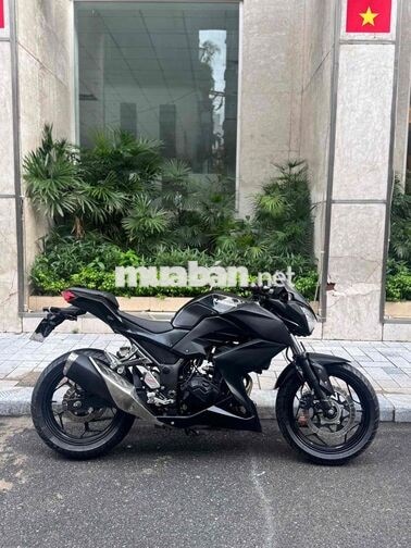 Kawasaki Z300 ABS Côn tay Đen xe đẹp hiếm