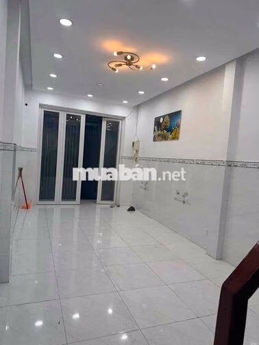 Cho thuê nhà hẻm xe hoi Huỳnh Văn nghệ phường 15 Quận Tân Bình