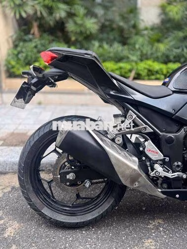 Kawasaki Z300 ABS Côn tay Đen xe đẹp hiếm
