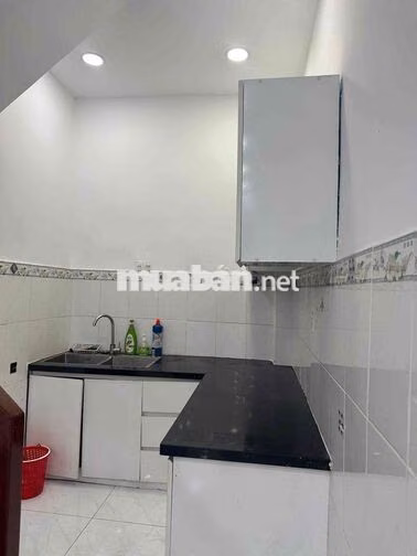 Cho thuê nhà hẻm xe hoi Huỳnh Văn nghệ phường 15 Quận Tân Bình