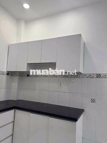 Cho thuê nhà hẻm xe hoi Huỳnh Văn nghệ phường 15 Quận Tân Bình